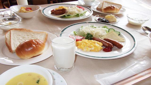 雷鸟朋友酒店 白马村 外观 照片